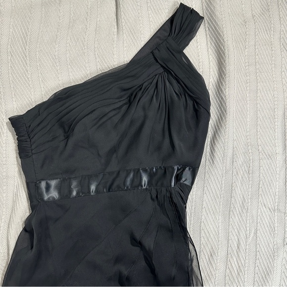 Adrianna Papell long, one shoulder gown, sz 6, ruffles, maxi - Picture 11 of 12